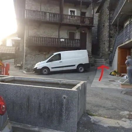 Rustico Angolo Antico A *